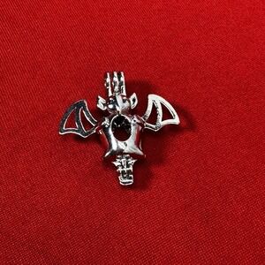Silver Tone‎ Bat Essential Oil Diffuser Pendant